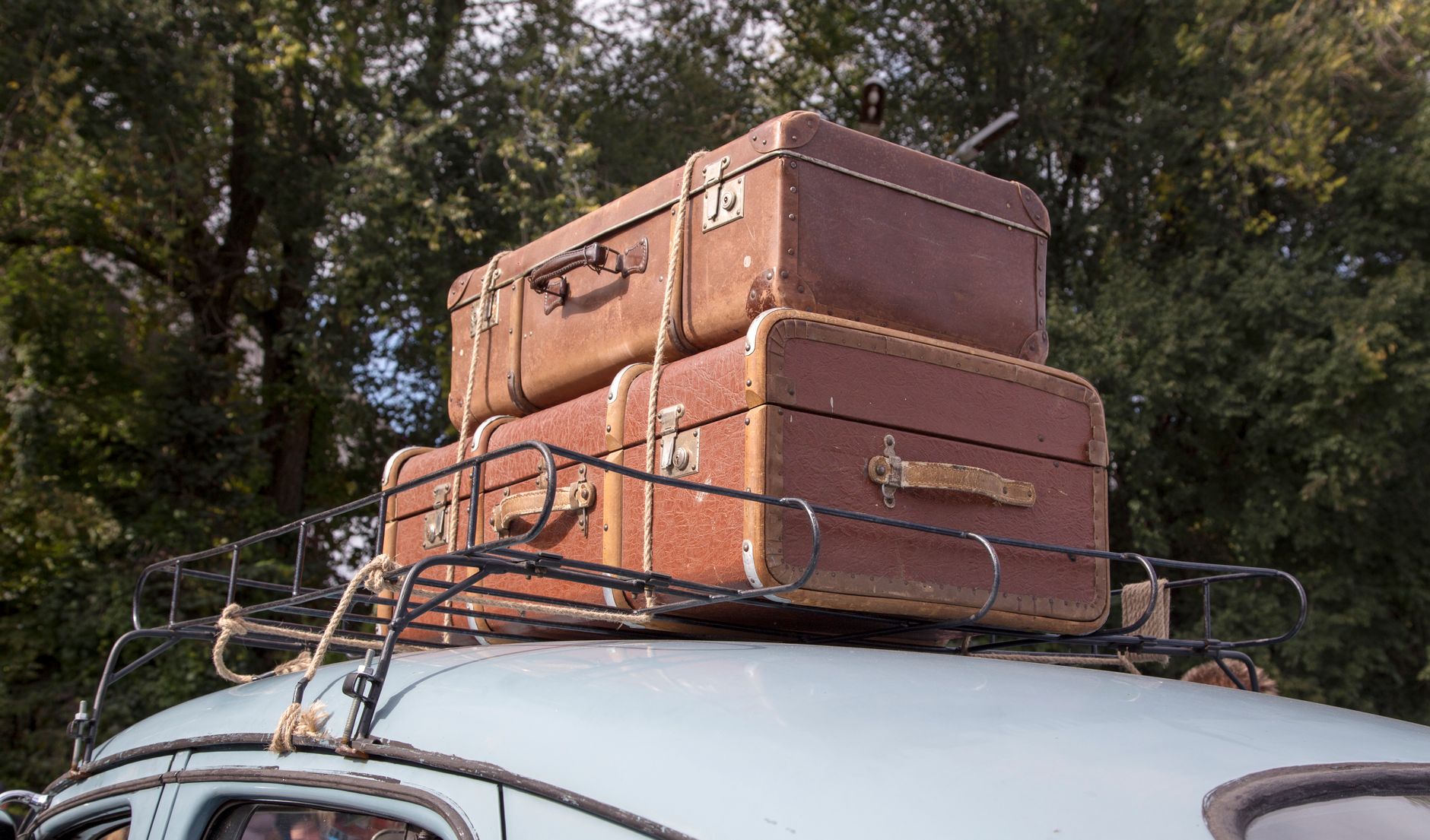 Meetup ou Airbnb Experiences : choisir pour rencontrer localement