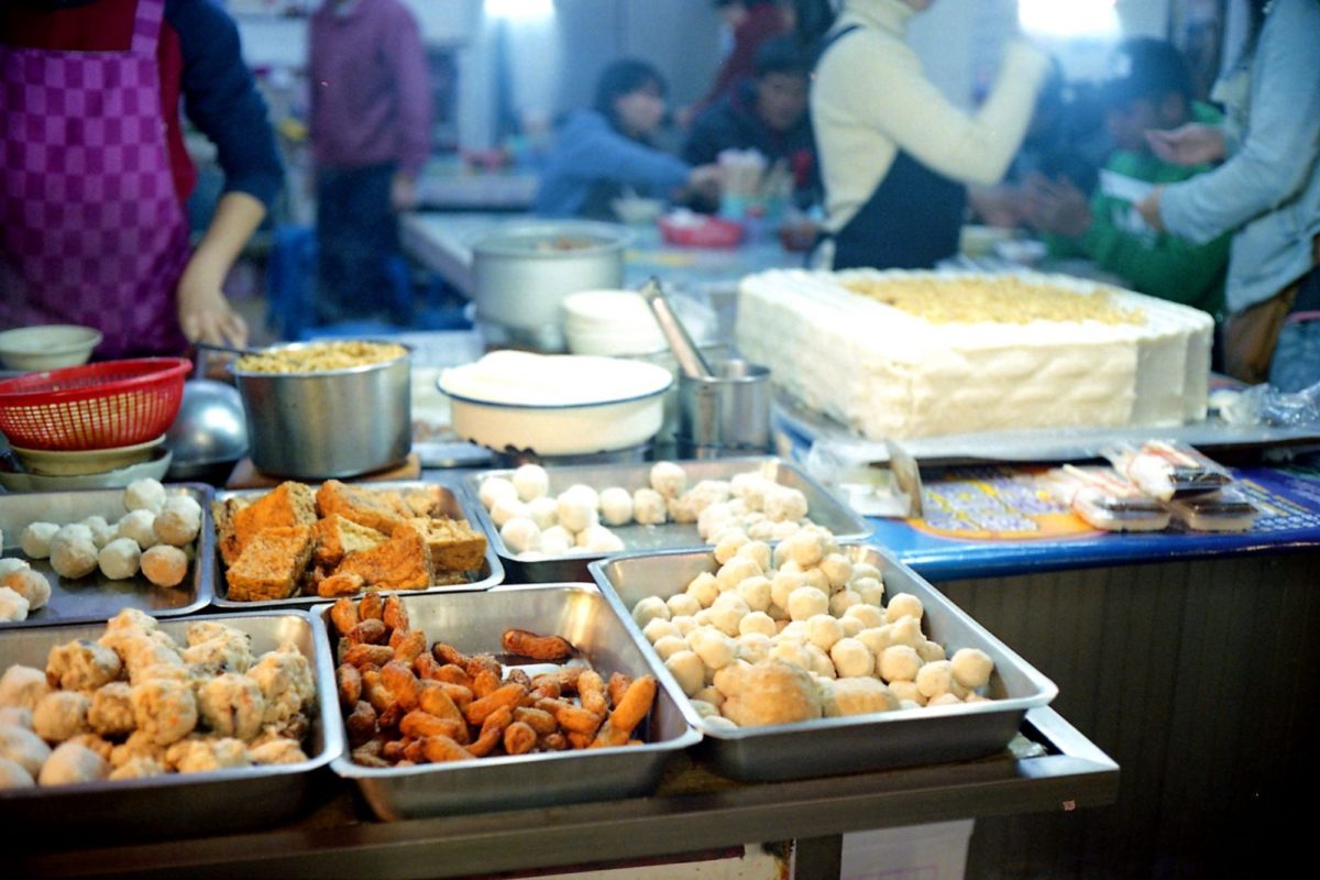 Repas de rue en Asie : l’objet qui lance la conversation